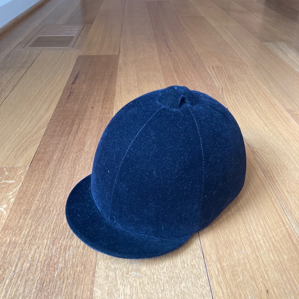 Velvet riding hat